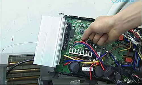 洛扎美的空调电话是多少